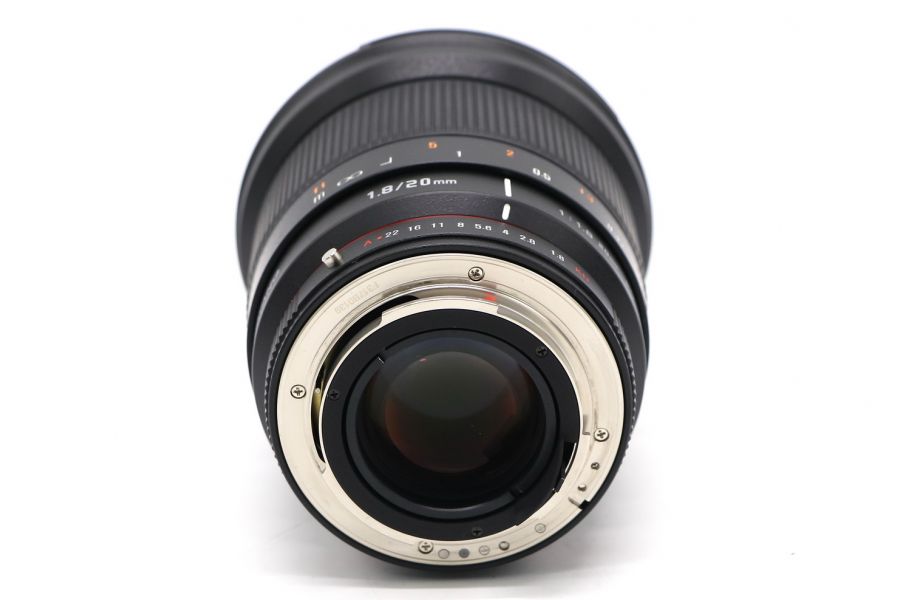 Samyang 20mm f/1.8 ED AS UMC Pentax K в упаковке