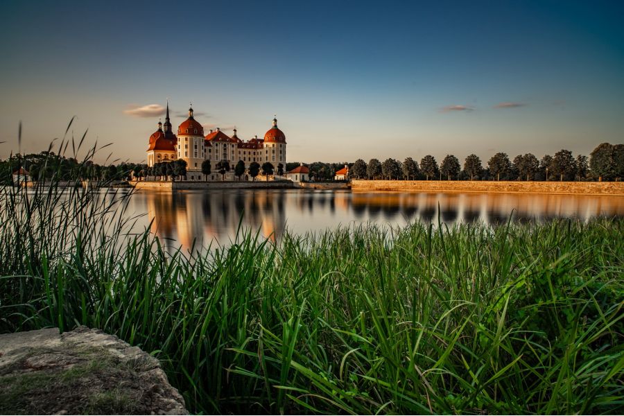 Samyang 20mm f/1.8 ED AS UMC Pentax K в упаковке