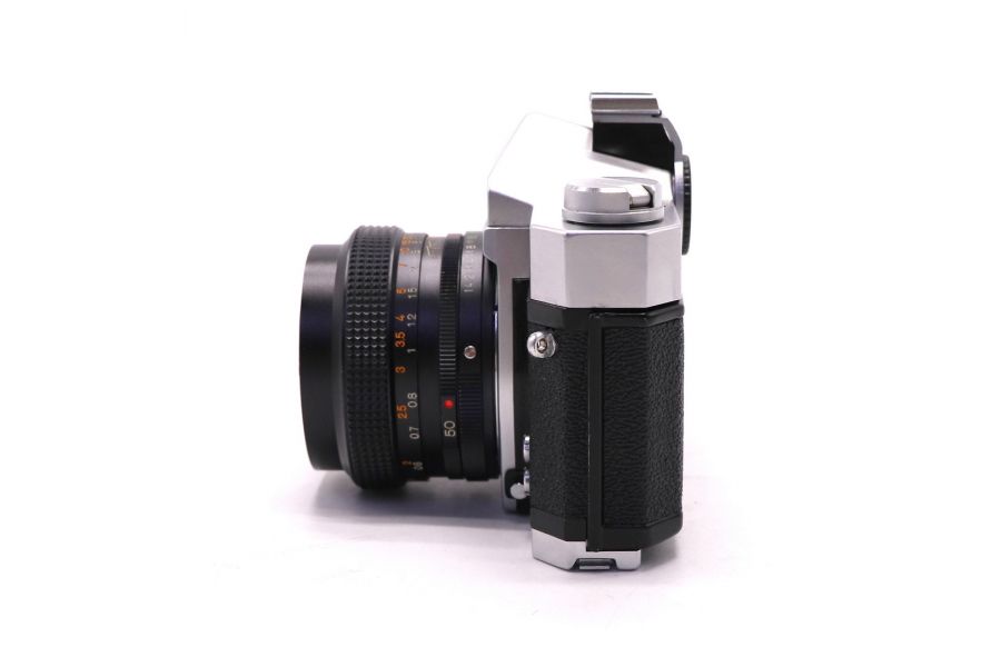 Konica Autoreflex T + Konica hexanon AR 50mm/1.4