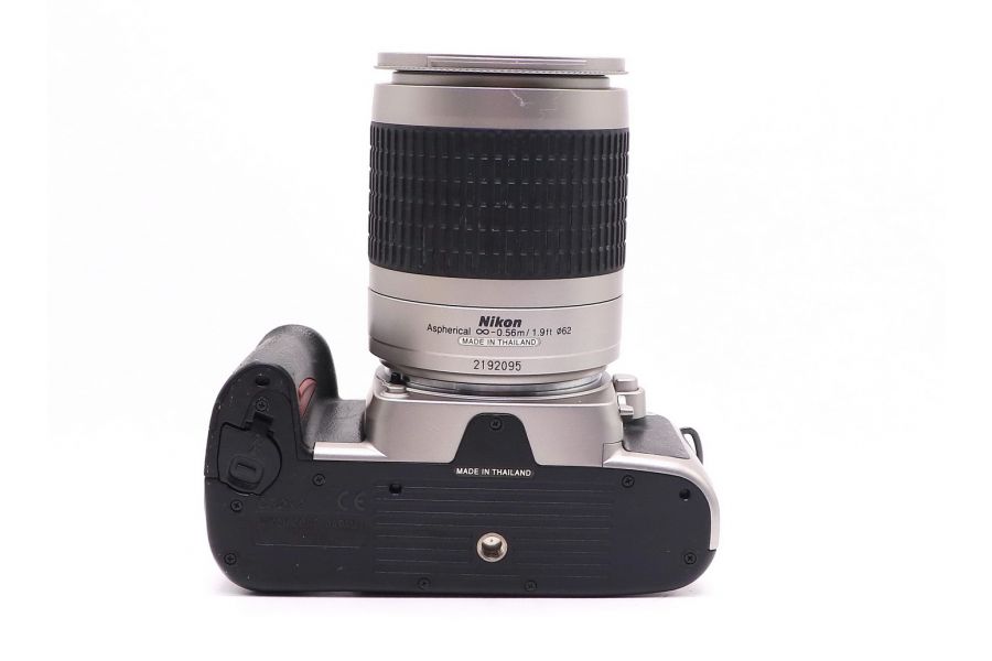 Nikon F75 kit 28-100mm