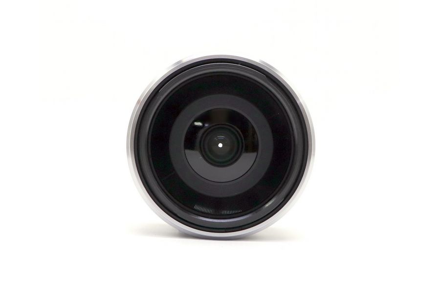 Sony 30mm f/3.5 Macro (SEL30M35) в упаковке