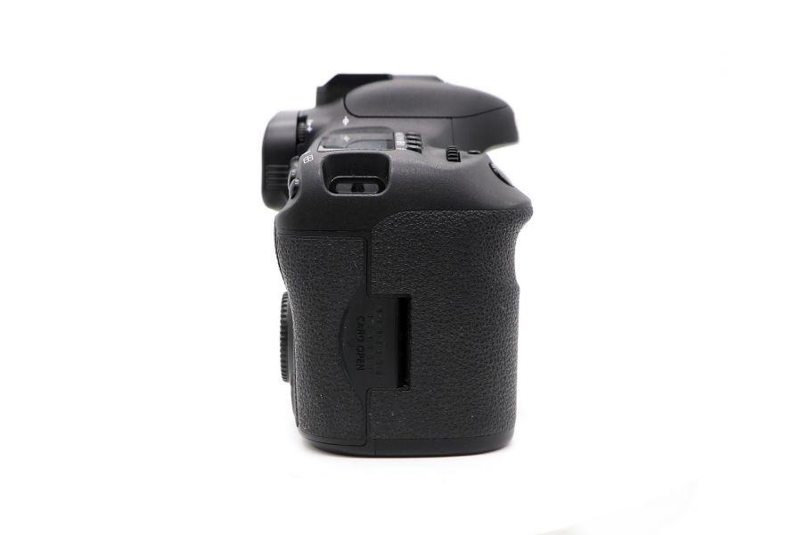 Canon EOS 7D Mark II body (пробег 201010 кадров)