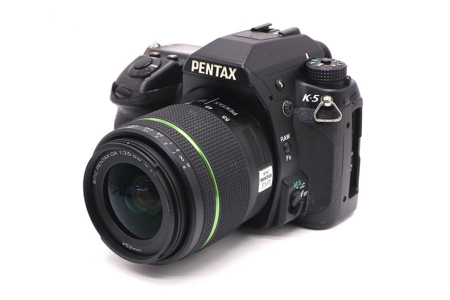 Pentax K-5 kit (пробег 15320 кадров)