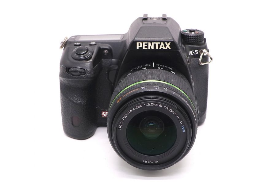 Pentax K-5 kit (пробег 15320 кадров)