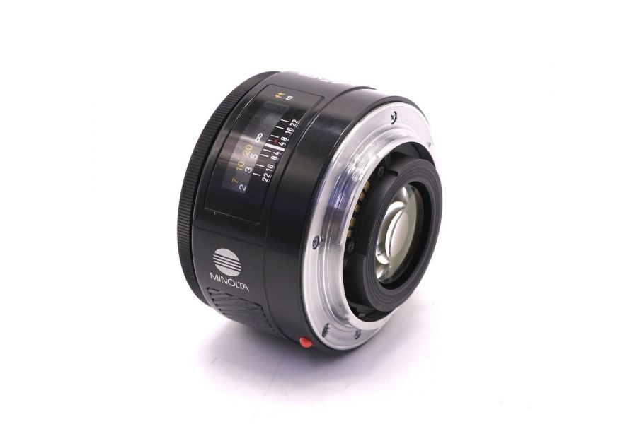 Minolta AF 50mm f/1.7 (22) 