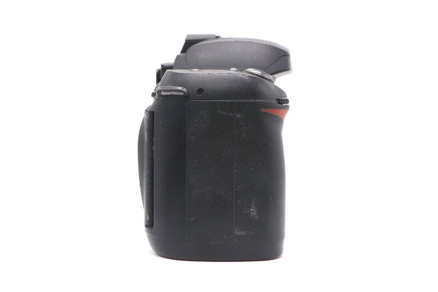 Nikon D70s body в упаковке (пробег 145 кадров)