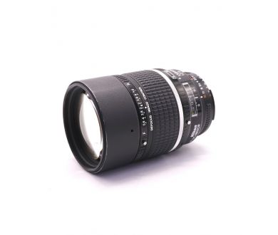Объектив Nikon 135mm f/2D DC-Nikkor (Japan, 2013)