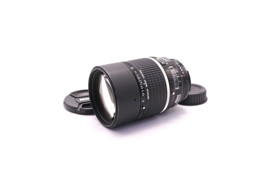 Объектив Nikon 135mm f/2D DC-Nikkor (Japan, 2013)