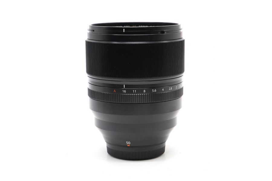 Fujifilm XF 50mm f/1 R WR в упаковке