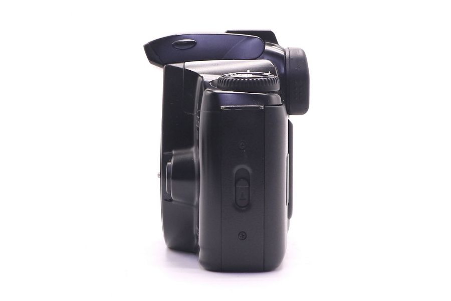 Canon EOS 3000 Quartz Date body (Japan, 2000)