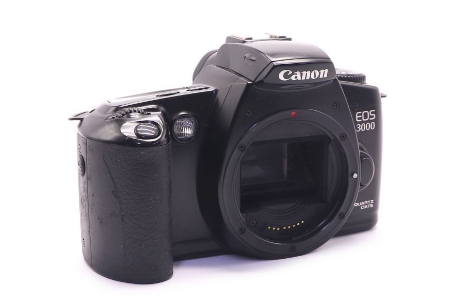 Canon EOS 3000 Quartz Date body (Japan, 2000)