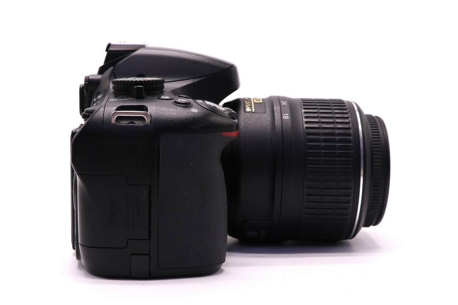 Nikon D5100 kit в упаковке (пробег 14390 кадров)