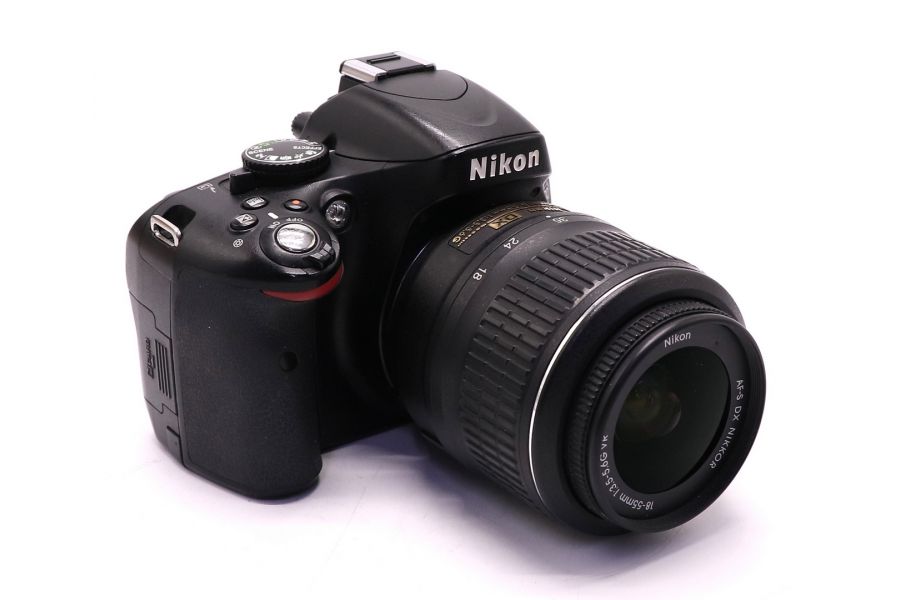 Nikon D5100 kit в упаковке (пробег 14390 кадров)