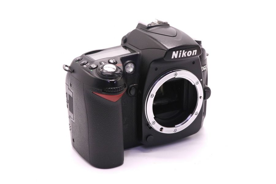 Nikon D90 body (пробег 141000 кадров)