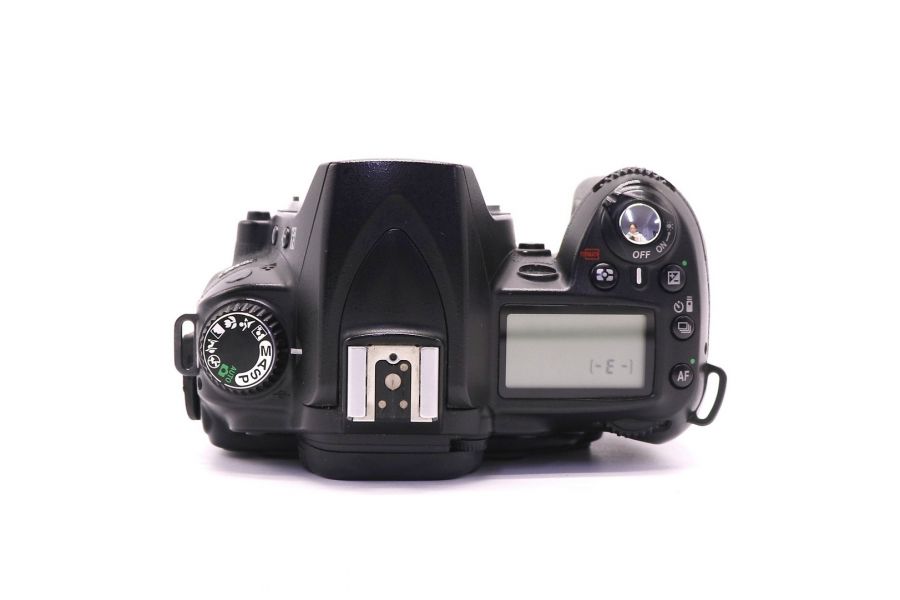 Nikon D90 body (пробег 141000 кадров)