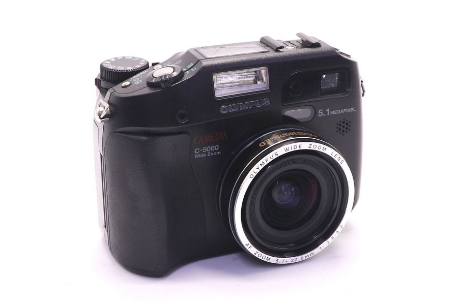 Olympus C-5060 Wide Zoom Camedia (Japan, 2004)