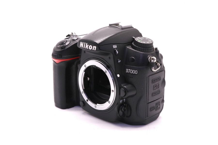 Nikon D7000 body (пробег 76240 кадров)