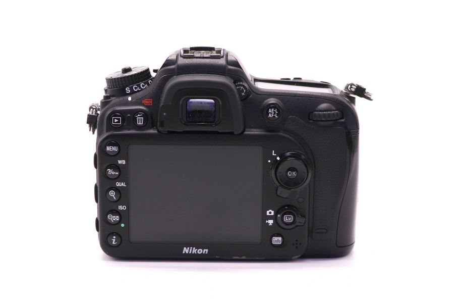 Nikon D7200 body (пробег 230000 кадров)