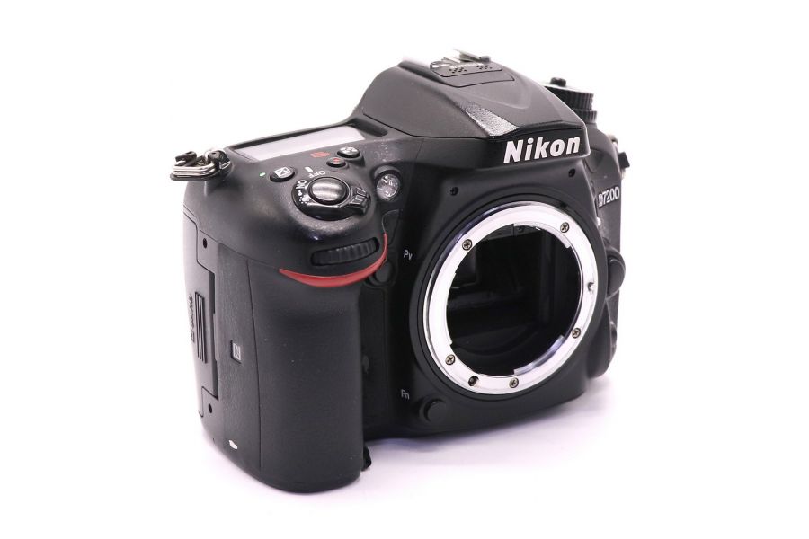 Nikon D7200 body (пробег 230000 кадров)