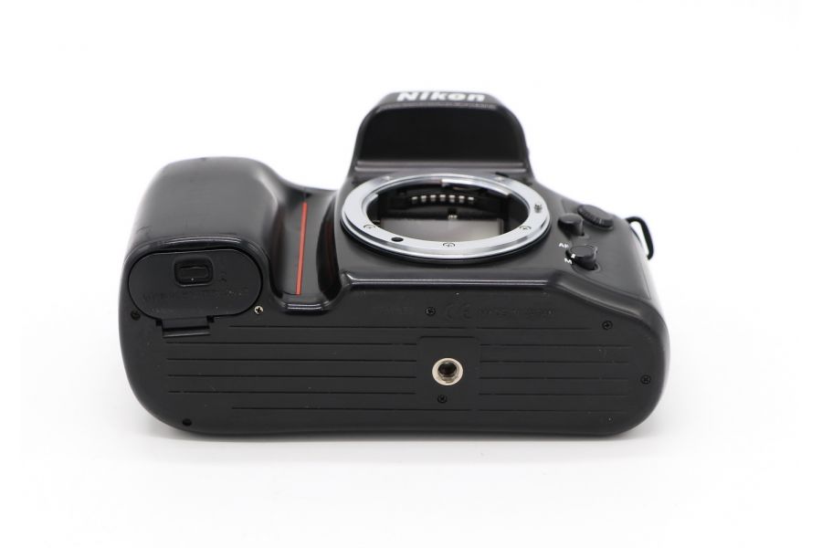 Nikon F70 body (Japan)