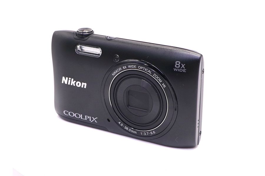 Nikon Coolpix S3600 в упаковке