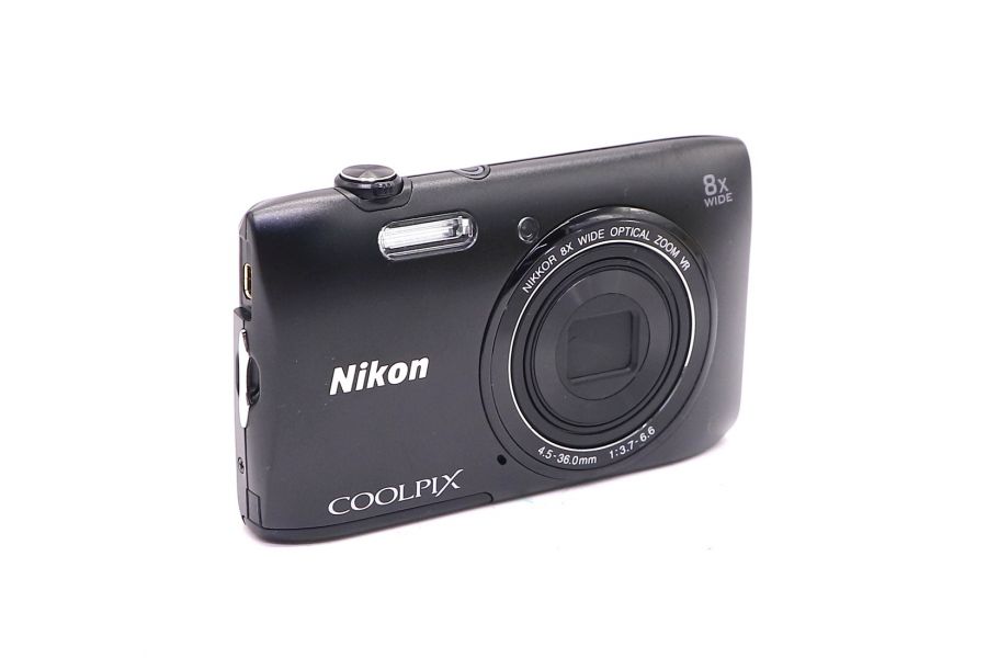 Nikon Coolpix S3600 в упаковке