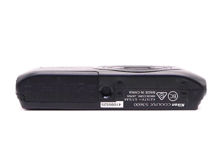 Nikon Coolpix S3600 в упаковке