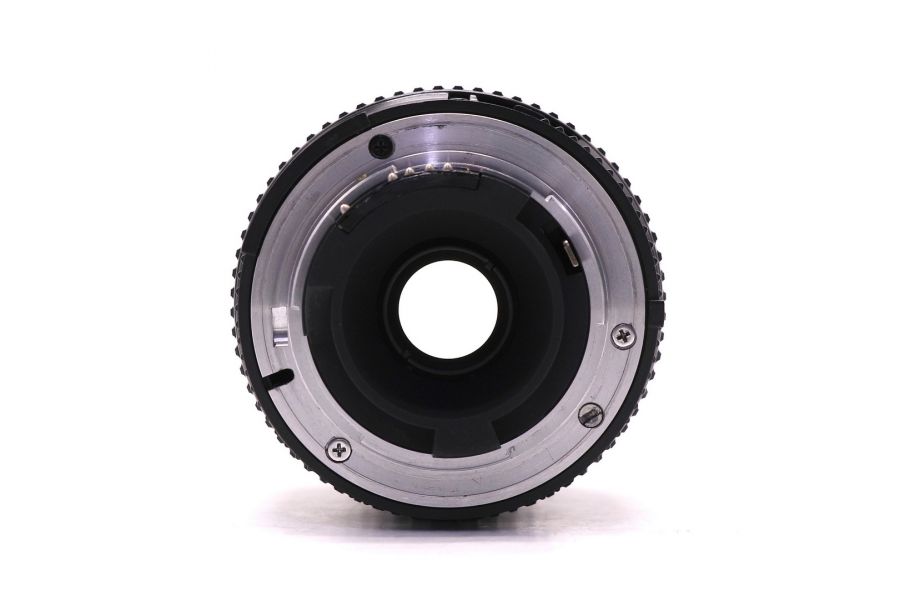 Nikon 35-70mm f/3.3-4.5 AF Nikkor (MKII) (Japan)