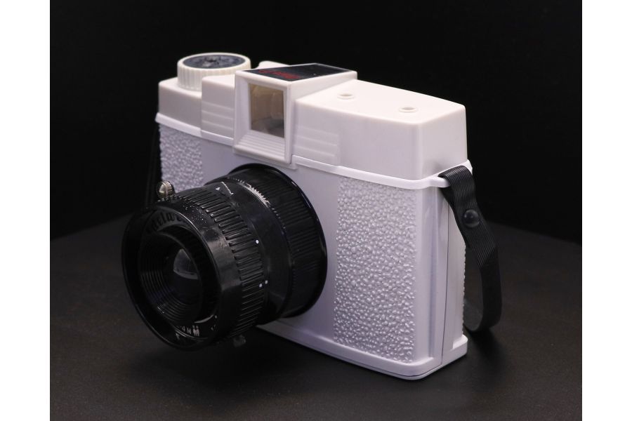 Diana F+ плёночный фотоаппарат Lomography