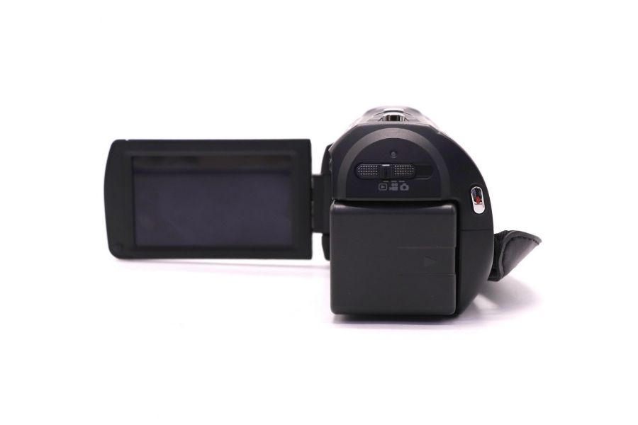 Видеокамера Panasonic HC-X810 в упаковке