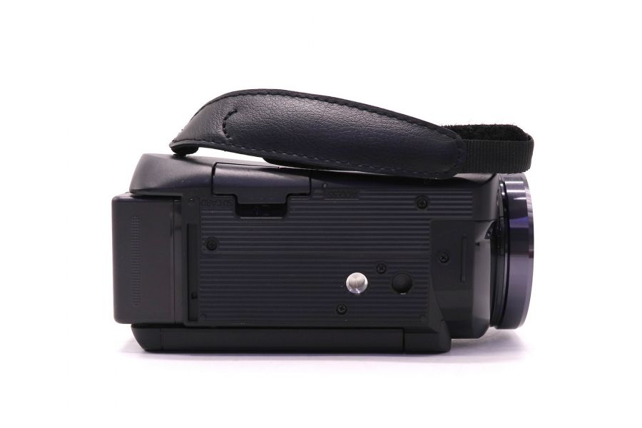 Видеокамера Panasonic HC-X810 в упаковке