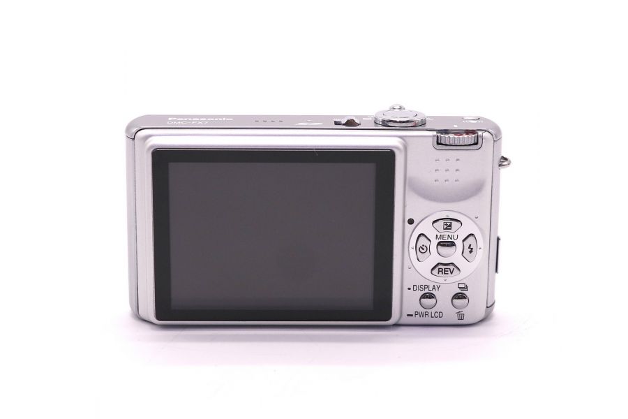 Panasonic Lumix DMC-FX7 в упаковке