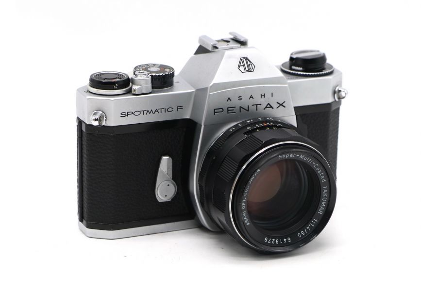 Pentax Spotmatic F kit (Japan, 1974)