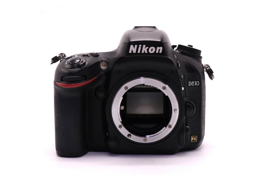 Nikon D610 body (пробег 23000 кадров)