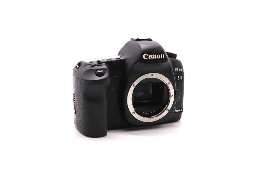 Canon EOS 5D Mark II body (пробег 32000 кадров)