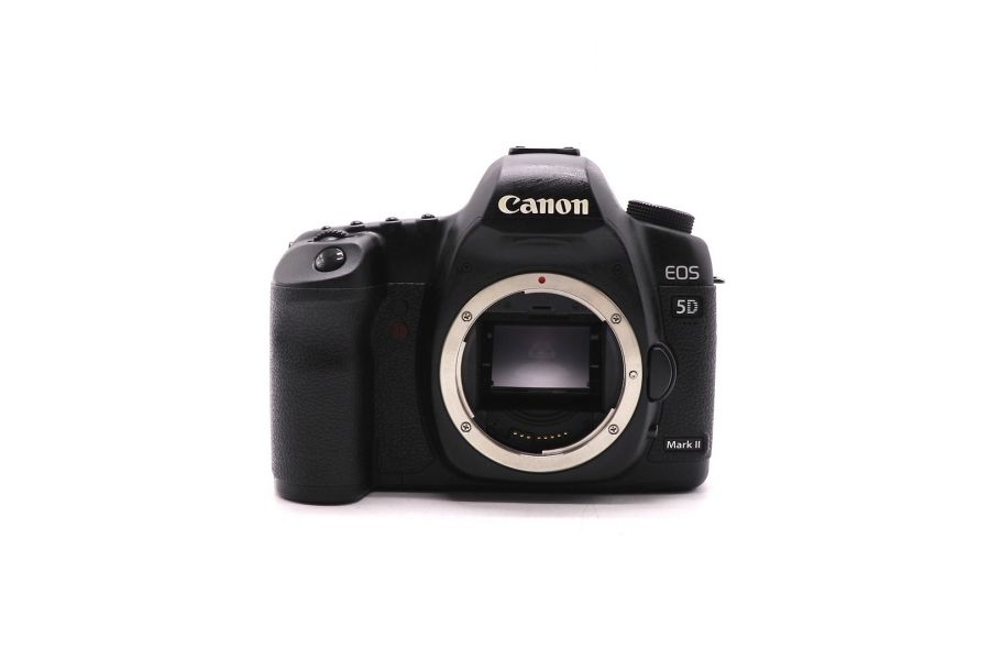 Canon EOS 5D Mark II body (пробег 32000 кадров)