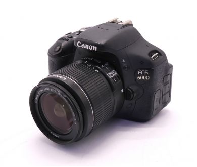 Canon EOS 600D kit (пробег 19890 кадров)