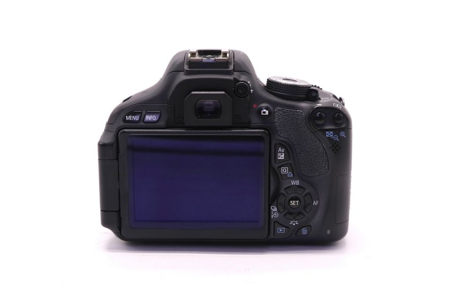 Canon EOS 600D kit (пробег 19890 кадров)