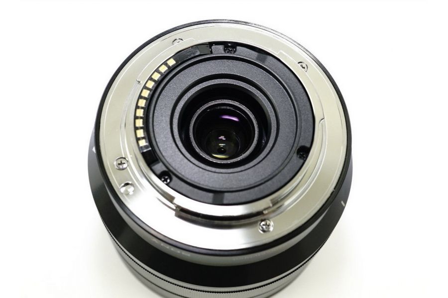 Sony 10-18mm f/4 (SEL-1018)