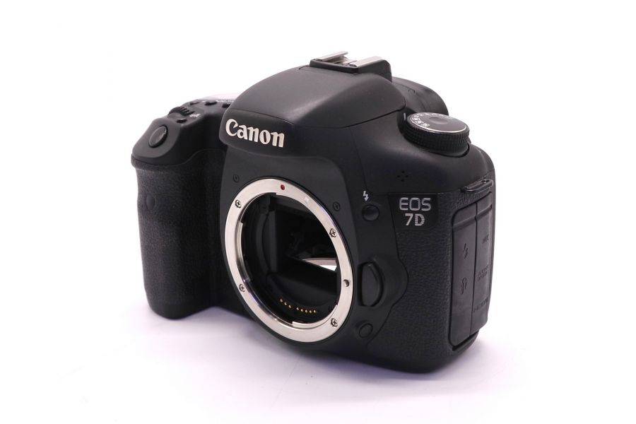 Canon EOS 7D body (пробег 17830 кадров)