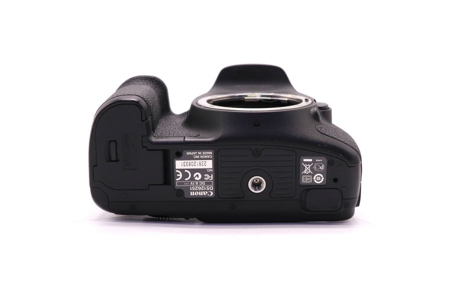 Canon EOS 7D body (пробег 17830 кадров)