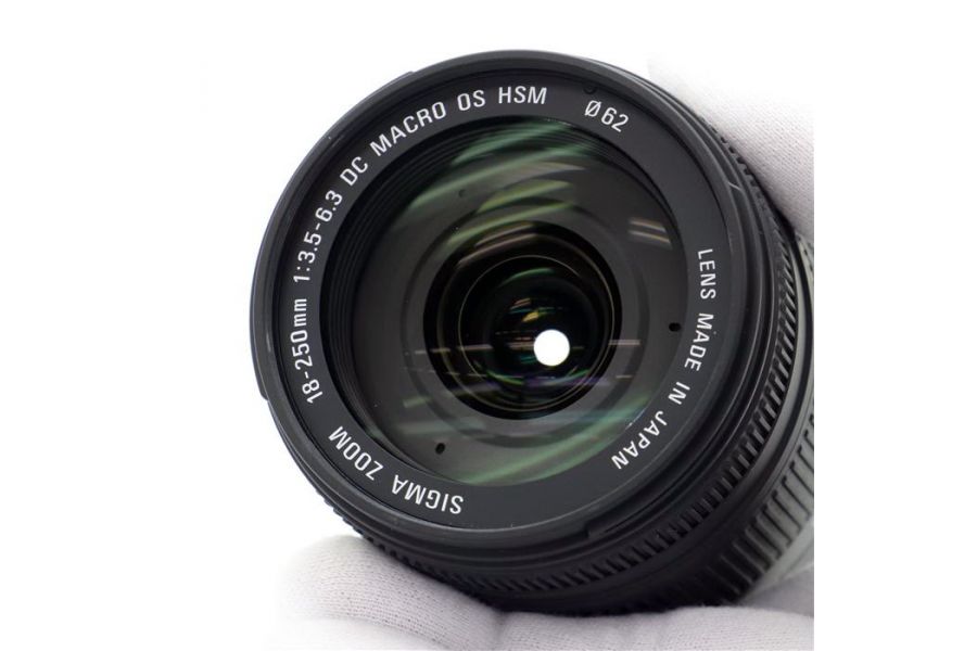Sigma AF 18-250mm f/3.5-6.3 DC HSM Macro Pentax K