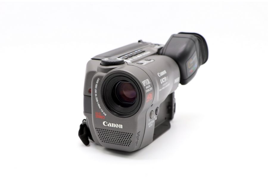 Видеокамера Canon UC9Hi