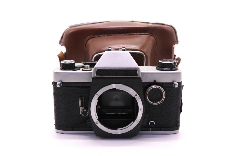 Фотокамера зеркальная Киев 17 body (СССР, 1982)