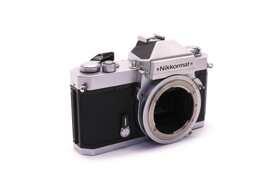 Nikkormat FT2 body