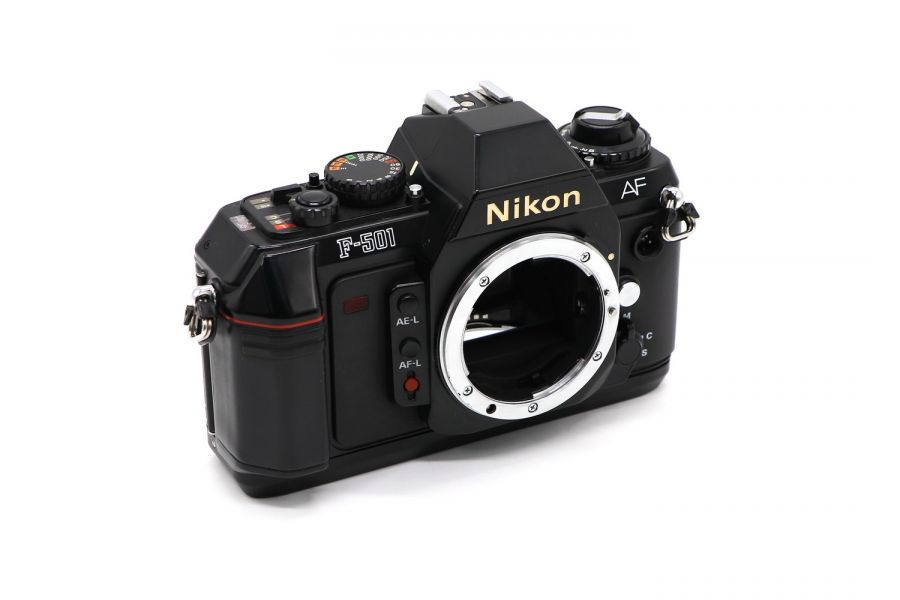 Nikon F-501 body (Japan, 1986)