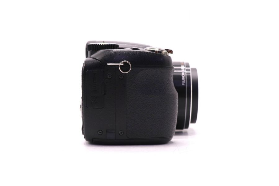 Цифровой фотоаппарат Fujifilm FinePix S2500HD 