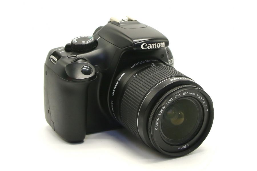 Canon EOS 1100D kit в упаковке (пробег 20885 кадров)