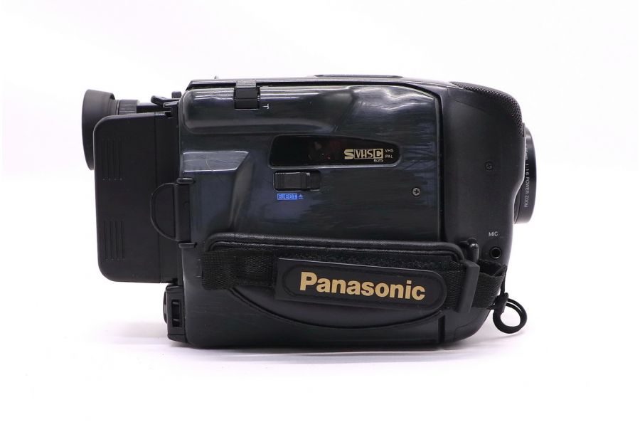 Видеокамера Panasonic NV-S70E