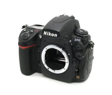 Nikon D700 body (пробег 56010 кадров)